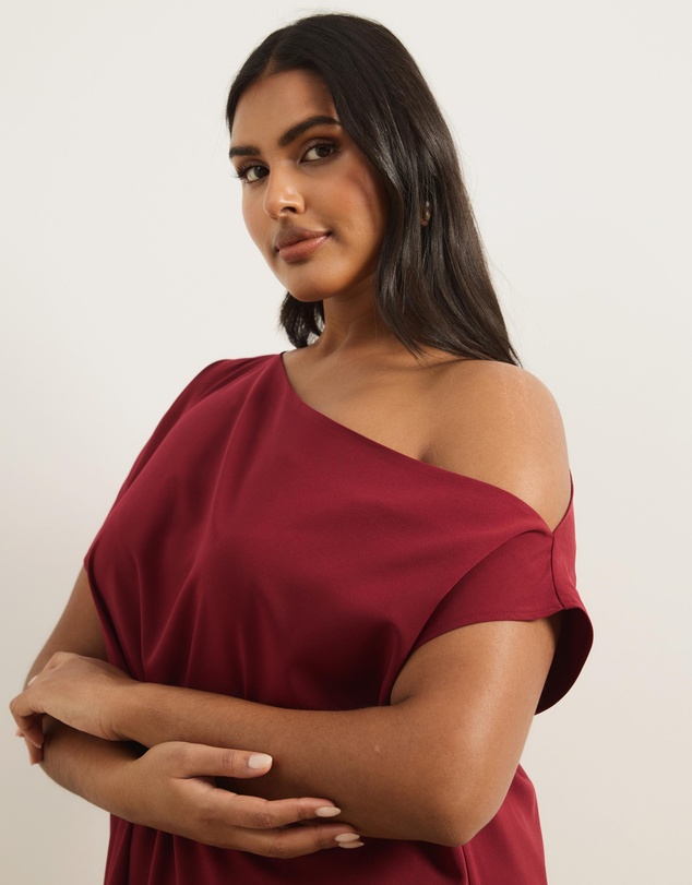 Atmos&Here Curvy - Willow Off Shoulder Top