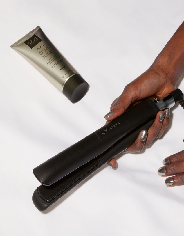 ghd - platinum+ Hair Straightener in Black