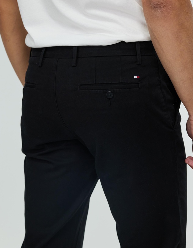 Tommy Hilfiger - 1985 Denton Pima Cotton Chinos