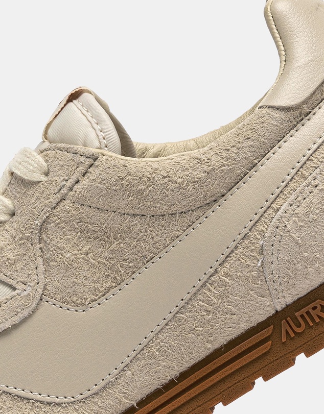Autry - Windspin Low Wom Sneakers - Women's