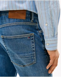 Tommy Hilfiger - Denton Straight Jeans