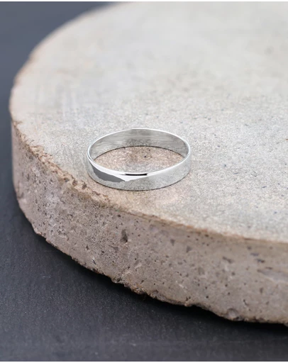 Kuzzoi - ICONIC EXCLUSIVE - Classic Band Ring in 925 Sterling Silver