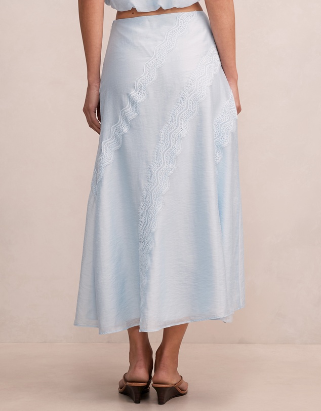 Forever New - Maeve Lace Detail Skirt