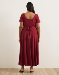 Atmos&Here Curvy - Jersey Maxi Dress With Flutter Sleeves