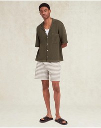Che - Mathias Shorts