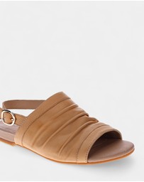 Mia Vita - Mandy Flat Sandal - Almond