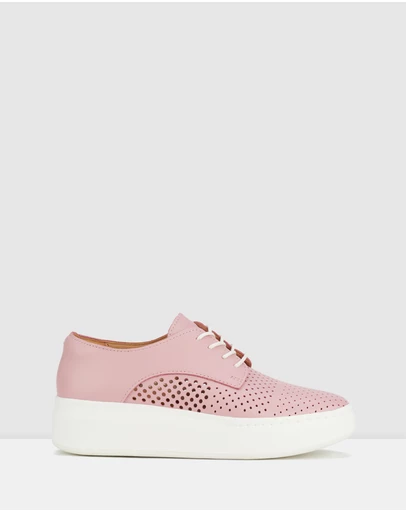 Rollie - Derby City Punch Shoe