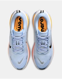 Nike - Vomero Plus - Men's