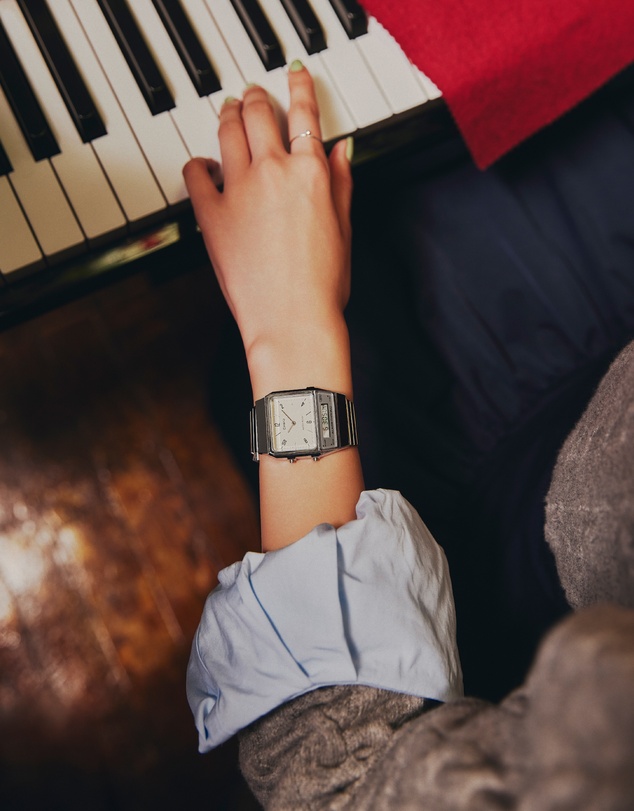 Casio - AQ800E-7A2