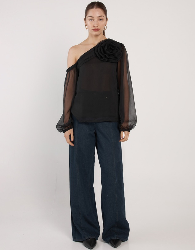 Fate + Becker - Aveline One Shoulder Flower Top