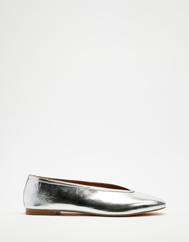 AERE - Tori Leather Ballet Flats