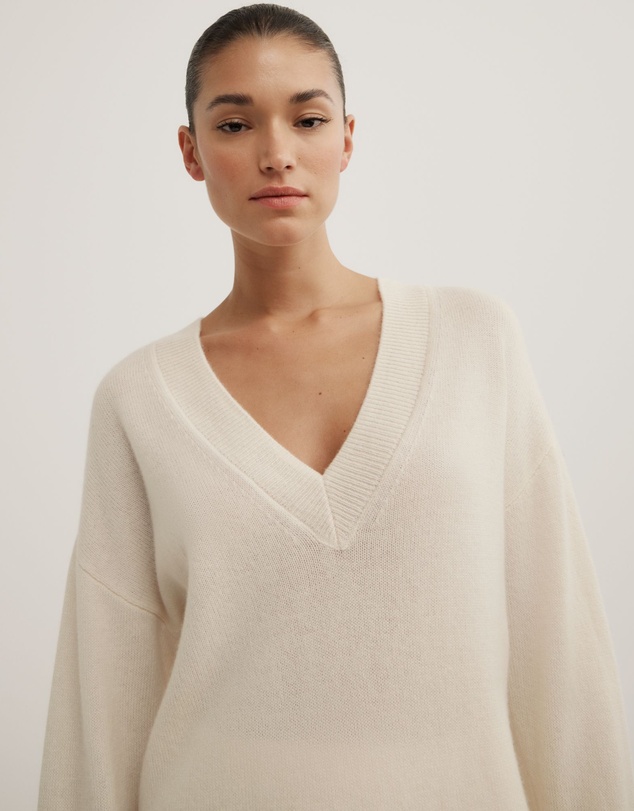Witchery - Cashmere V-neck Knit