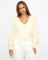Dazie - Faye Fuzzy V-Neck Sweater