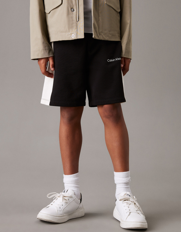 Calvin Klein Jeans - Boys Relaxed Colourblock Jogging Shorts