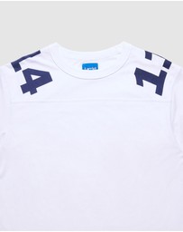 Larriet - Argon Tee
