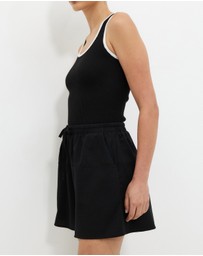 Calli - Seamed Shorts