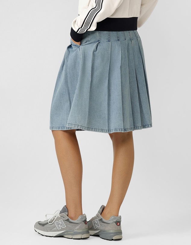 Lorna Jane - Relay Denim Pleat Skirt