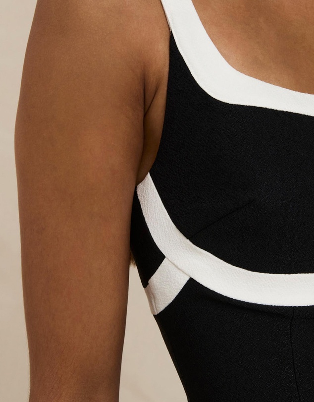 BY JOHNNY. - Saraya Scoop Split Dress