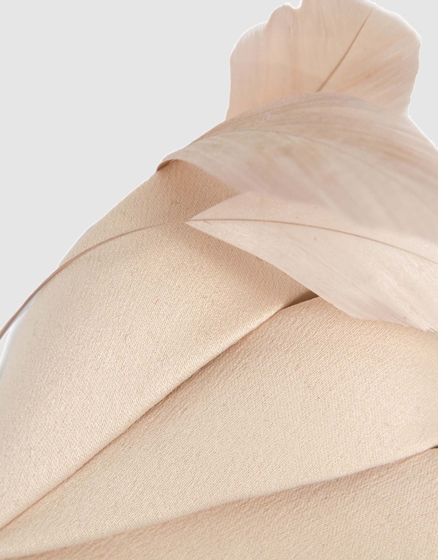 Max Alexander - Large Nude Satin Bow Racing Fascinator