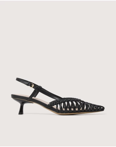 Review - Amira Heel