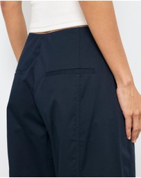 AERE - Organic Cotton Barrel Leg Trousers