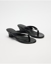 AERE - Leather Wedge Heel Thongs