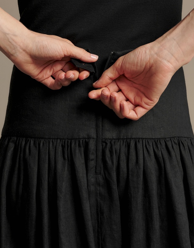 R.M.Williams - Oakajee Linen Skirt