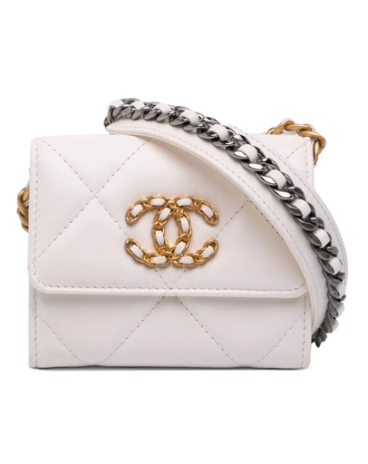 Pre-Loved by Azura Reborn - Pre-Loved Quilted Lambskin Chanel 19 Card Holder On Chain