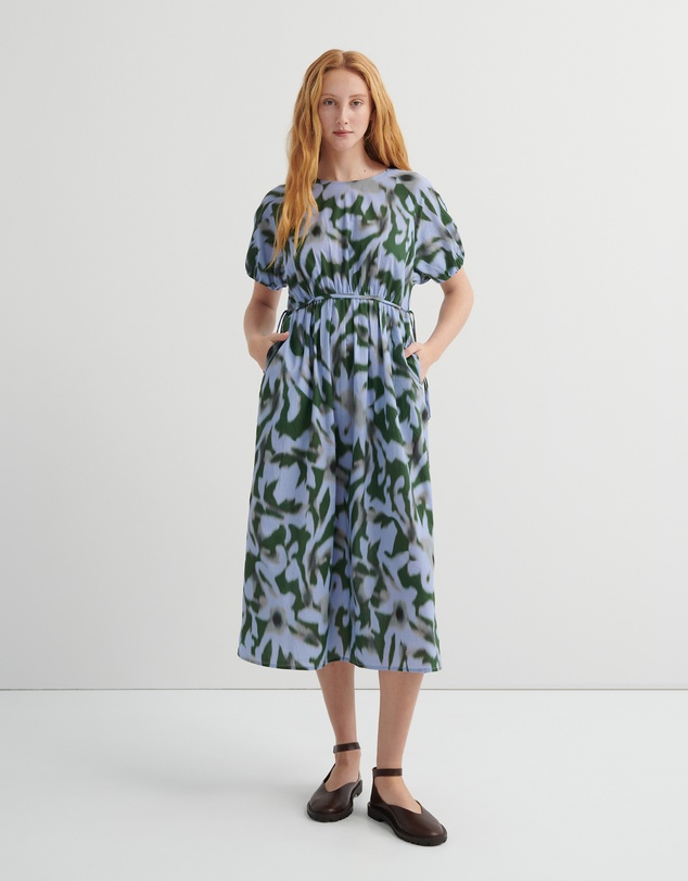 Kowtow - Illustrate Dress
