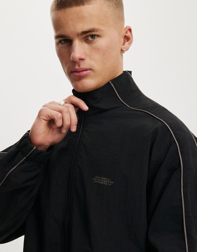 Cotton On - Panelled Spray Jacket