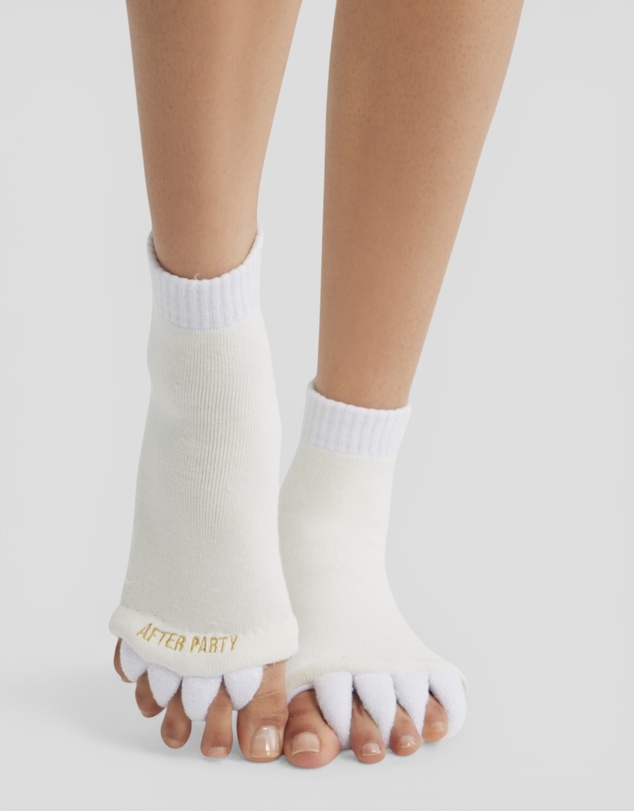 High Heel Jungle - The After Party Foot Relief Socks - Coconut Creme