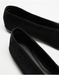 AERE - Tori Suede Ballet Flats