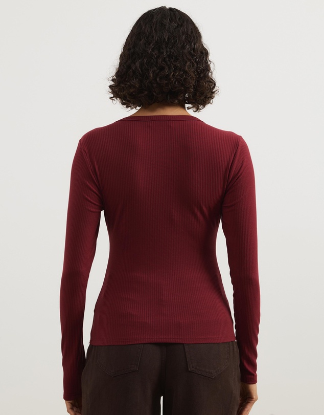 Atmos&Here - Long Sleeve V-Neck Tee