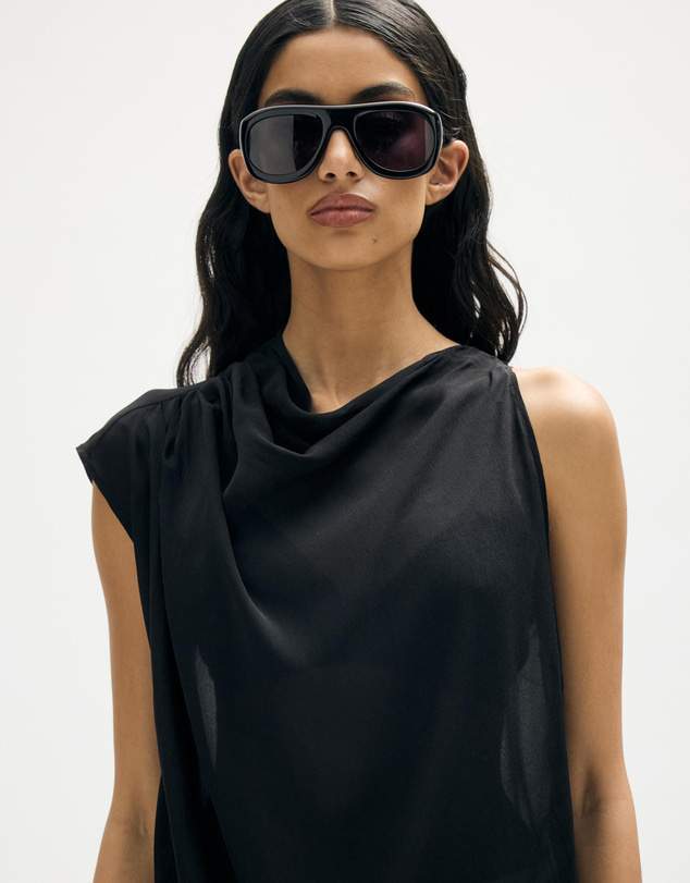 Minima Esenciales - Alix Sheer Relaxed Draped Top