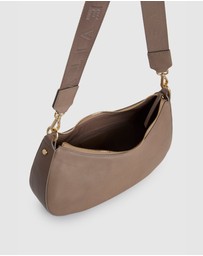 Evity - Clover Leather Shoulder Bag
