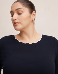Forever New Curve - Rebecca Curve Scallop Long Sleeves Top