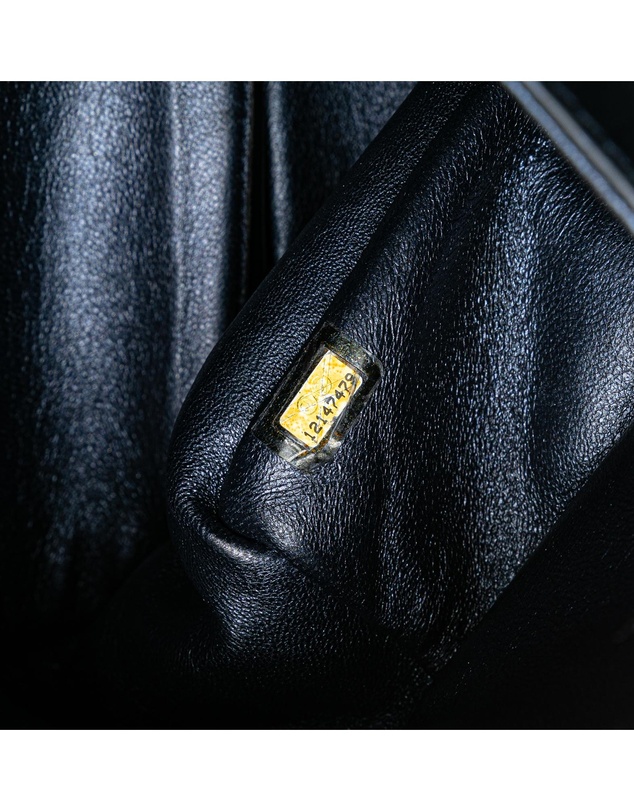 Pre-Loved by Azura Reborn - Pre-Loved chanel Timeless Classic Flap Bag