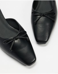 AERE - Slip On Leather Ballet Flats