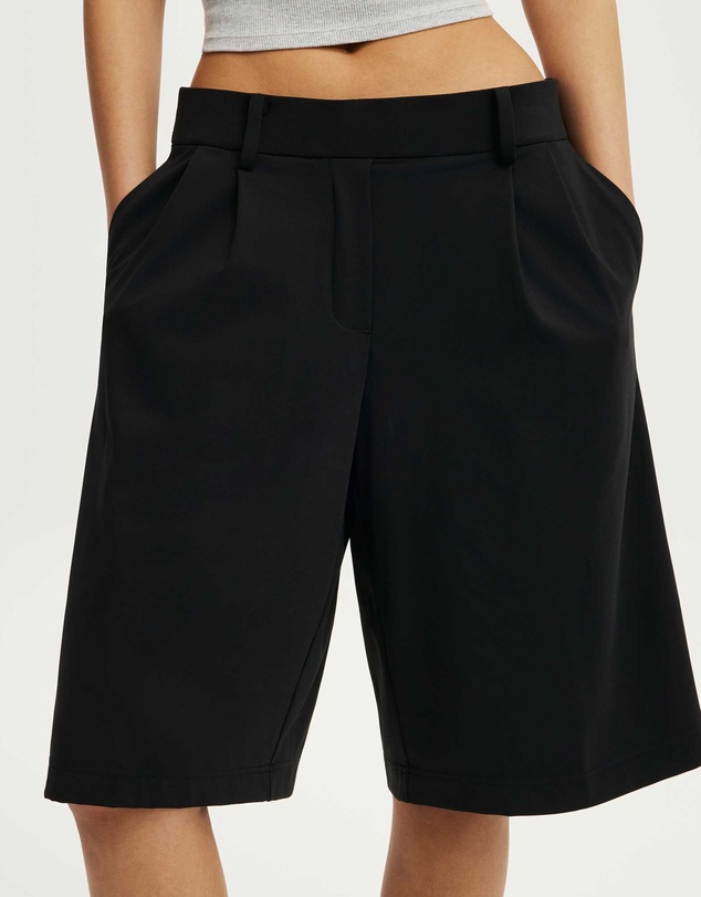 Cotton On Body Active - Stretch Pleat Bermuda Short