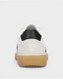 Vionic - City Walk Casual Sneaker - Black/White