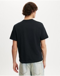 Cotton On - Classic Fit T-Shirt