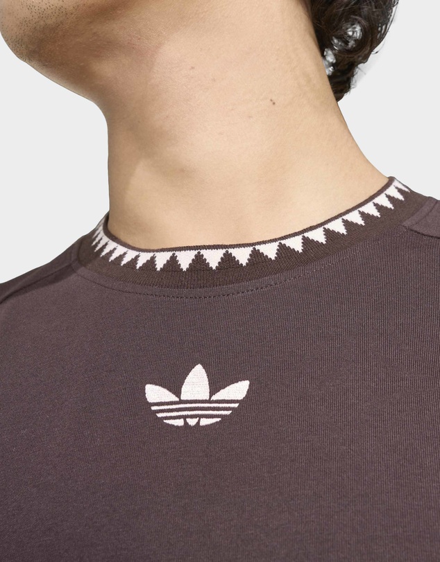 adidas Originals - CHEST STRIPES ENGINEERED COLLAR TEE Mens