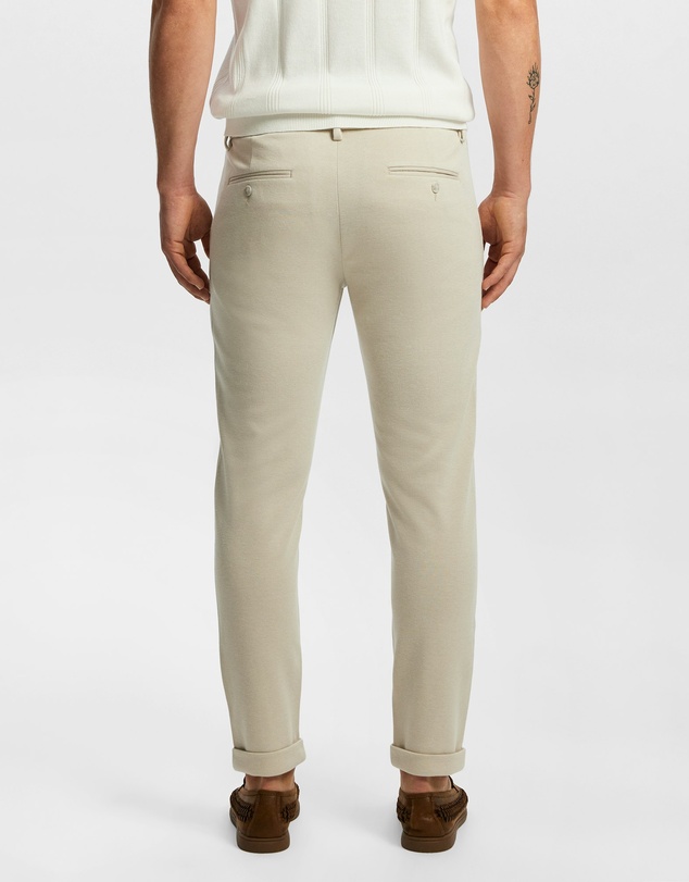 yd. - Decaf Slim Cropped Chino