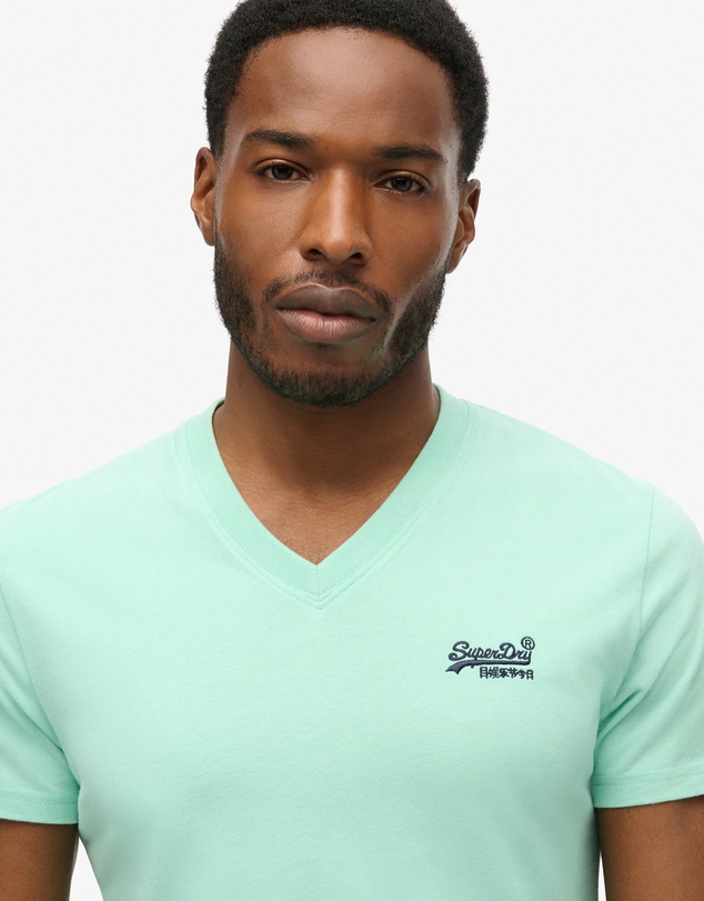 Superdry - Essential Logo Embroidered Vee Tee