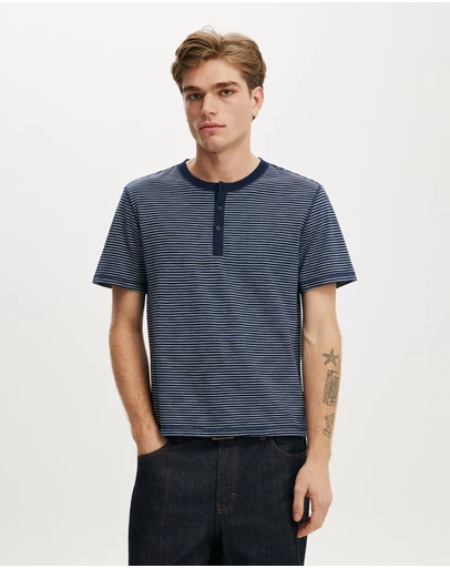 Cotton On - Fitted Henley T-Shirt