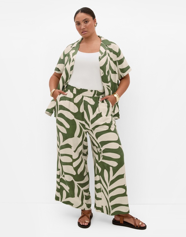 City Chic - Plus size Taranto Print Wide Leg Pant - moss