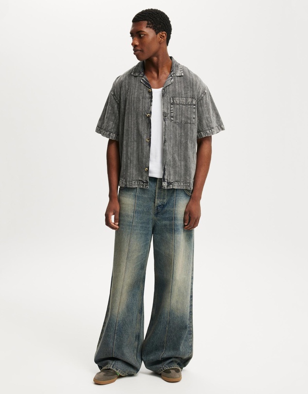 Cotton On - Washed Box Fit SS Shirt