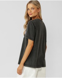 Lorna Jane - On Tour Washed Relaxed T-Shirt