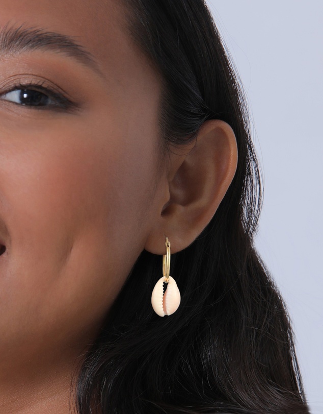 Elli Jewelry - Cowrie Shell Hoop Earrings in Gold-Plated 925 Silver