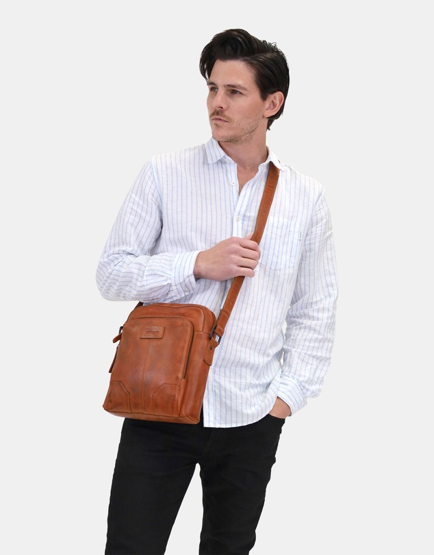 Pierre Cardin - Pierre Cardin Men's Leather Rustic Crossbody Bag